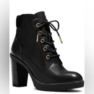 Michael Michael Kors Kim Lace Up Bootie Sz 7.5M